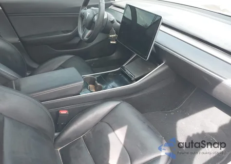 2018 Tesla Model 3 Long Range/Mid Range из США, поврежденный, VIN 5YJ3E1EA4JF035245